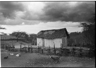 Registro visual de la obra fotográfica "Casa rural"
