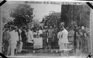 Fotografías antiguas: Inauguración Fábrica de cigarros La Tropical y Litera
