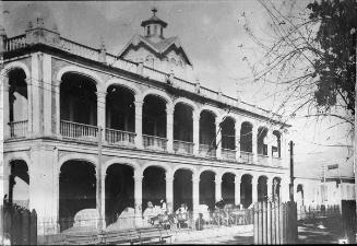 Dos edificaciones antiguas desaparecidas: Palacio de la Gobernación y Centro de Recreo