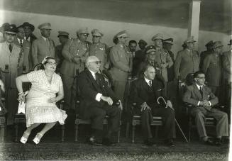 Rafael L.Trujillo Molina, Héctor BienvenidoTrujillo Molina (Negro), Joaquín Balaguer y una señora