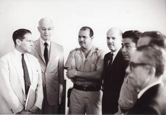 Presidente Héctor García Godoy junto al coronel Francisco Alberto Caamaño Deñó