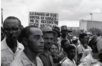 Manifestación en apoyo del Gobierno de Reconstrucción Nacional