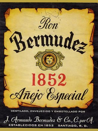 Etiqueta frontal, ron Bermúdez  Añejo