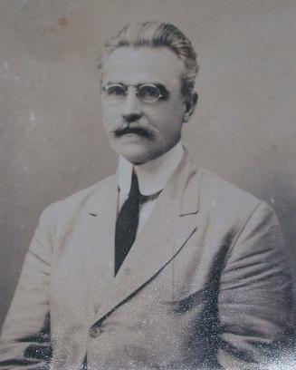 Doctor Arturo Grullón