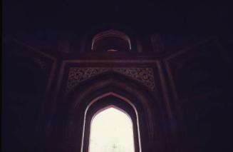 Portal en el mausoleo del Taj Mahal