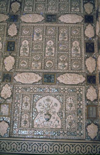 Detalles ornamentales del Sheesh Mahal, fuerte Amber