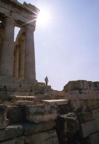 Ruinas de edificación griega VIII