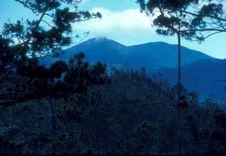 Montañas en azul, Pelona y Pico Duarte II