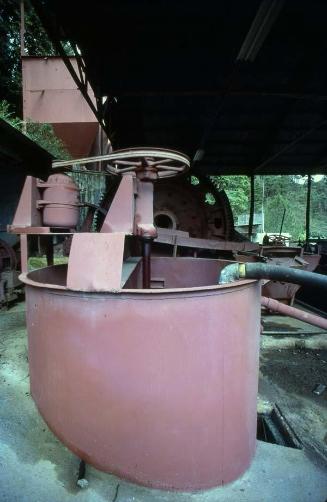 Maquinarias de la mina de cobre en Mata Grande II