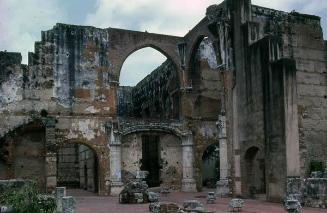 Ruinas coloniales en Santo Domingo