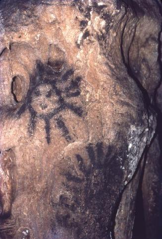 Pictografías taínas en cueva del Parque del Este