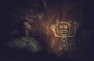 Pictografías taínas en cueva del Parque del Este III