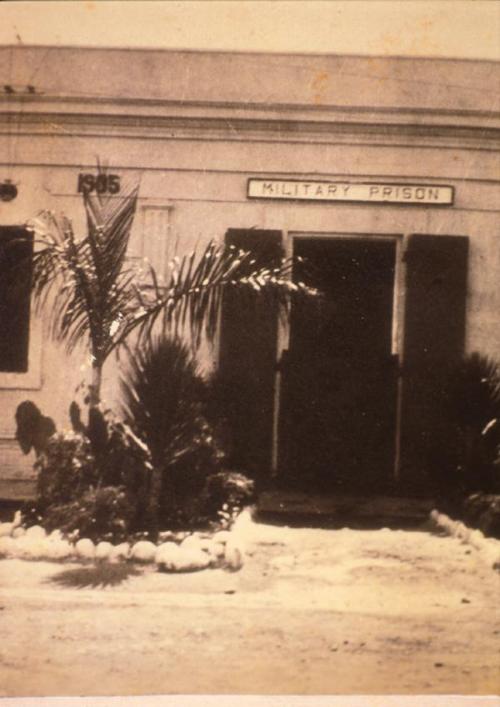 Fachada de la prisión militar de la Fortaleza San Luis. 1919-1922