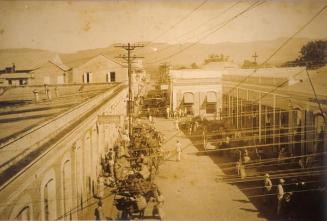 Calle Comercio (hoy España) esquina del Sol. 1919-1922
