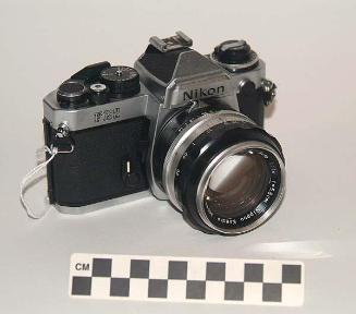 Cámara fotográfica Nikon FE2.
